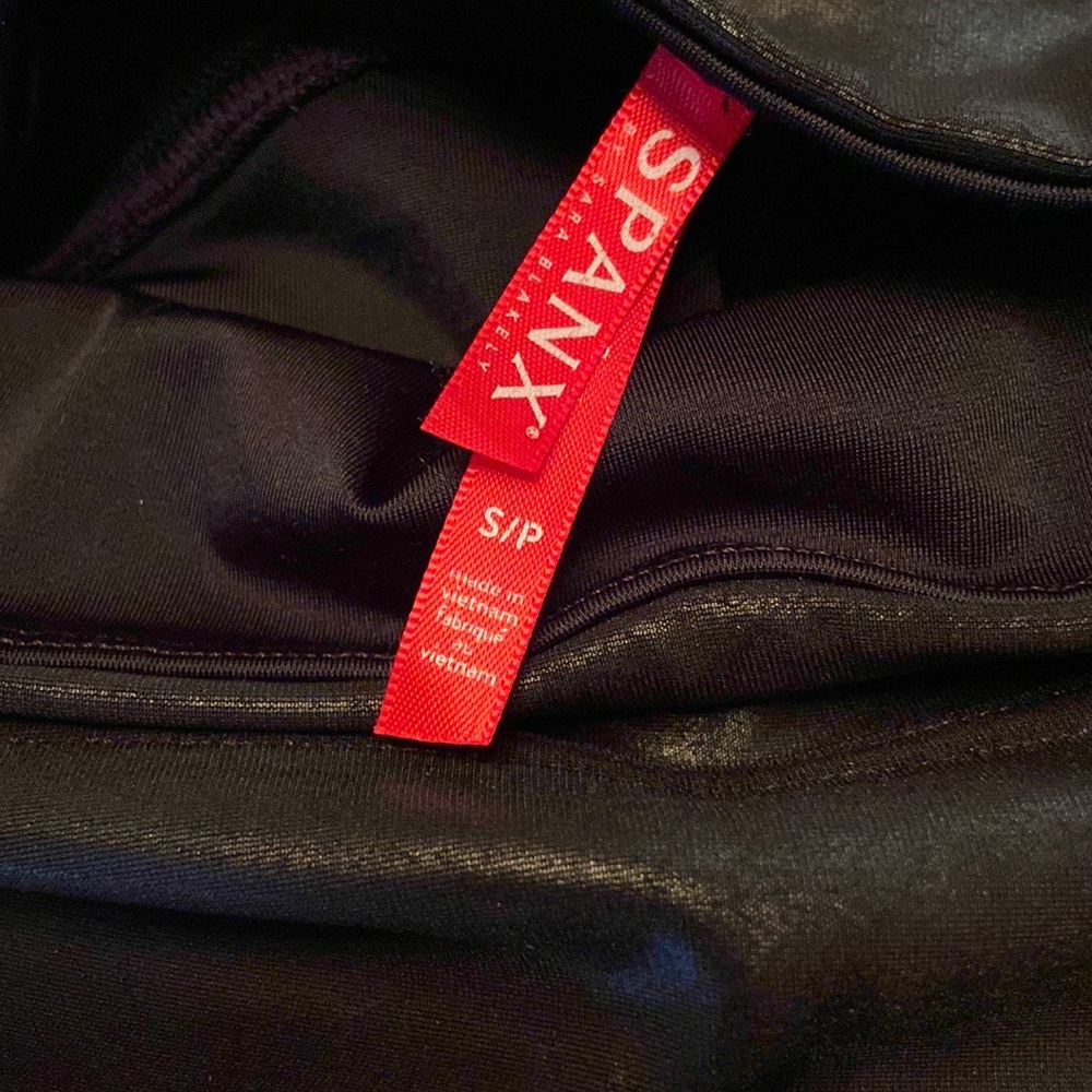Spanx Faux Leather Leggings - Picture 3 of 3